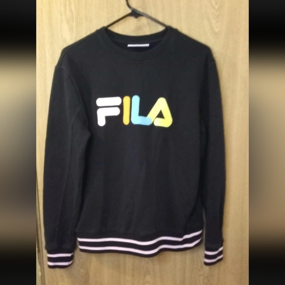 Vintage Fila Crew Neck Pullover Sweater Women’s Size Small Black Pastel Rainbow